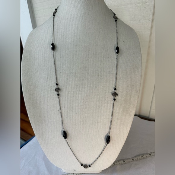 Three black and silvertone vibe necklaces - Picture 3 of 6